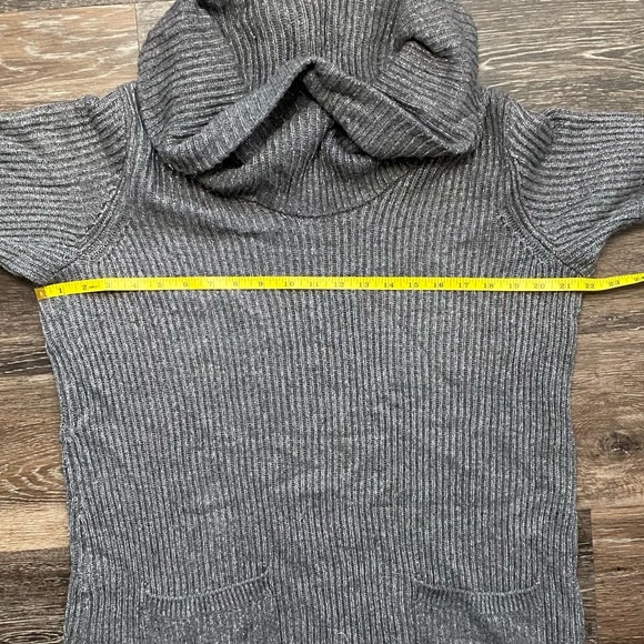 INC Concepts Cowl Neck Sweater Tunic Gray with Silver Thread Women’s Size 1X - Picture 10 of 13